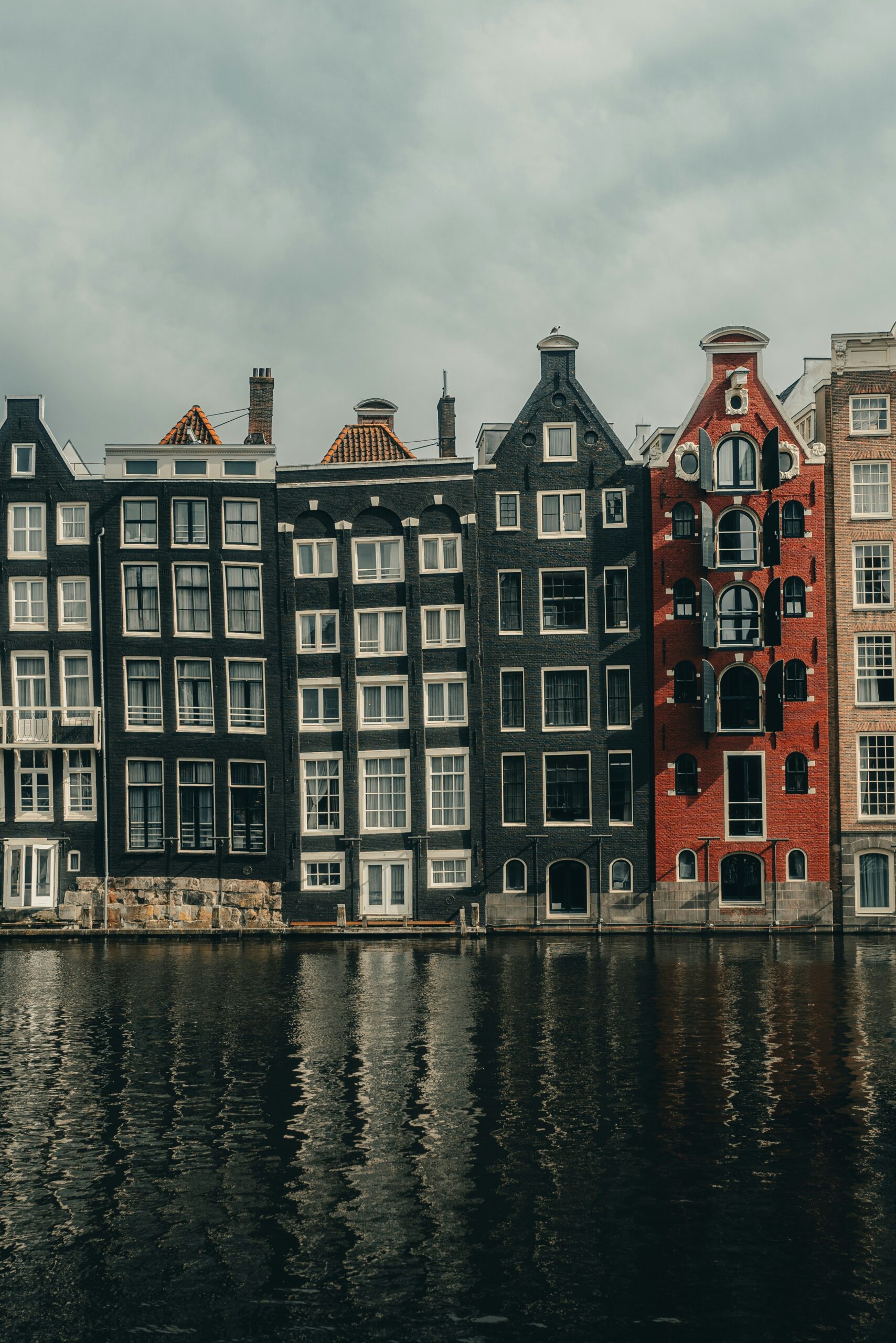 sir-simo-uAez68B-t3M-unsplash